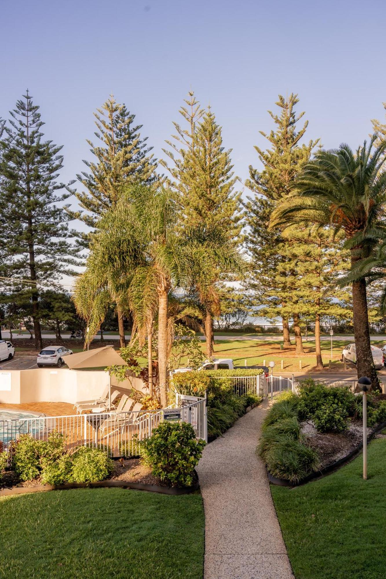 Cashelmara Beachfront Apartments Gold Coast Dış mekan fotoğraf
